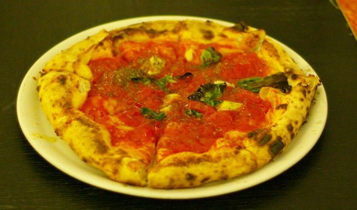 Pizza marinara con Pomodorini di Corbara